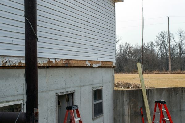 House Foundation Leveling in Maryville